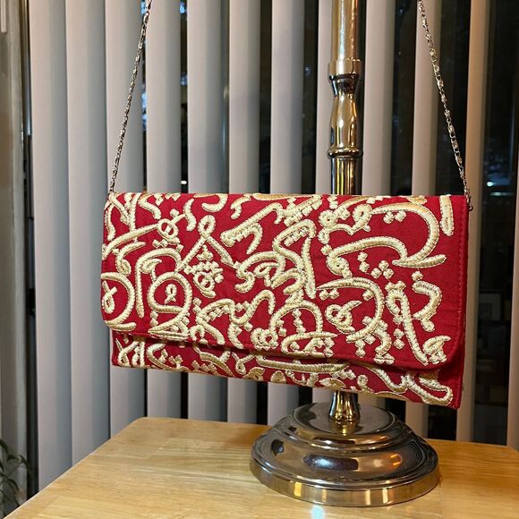 Arabic Calligraphy Gold Chain Shoulder Bag - Picture 8 of 10